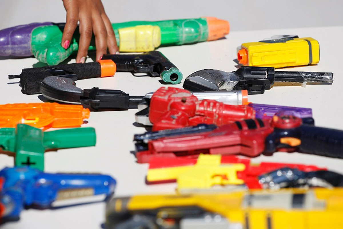 Sejusc alerta sobre os riscos do uso de armas de brinquedo, no Dia
