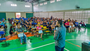 Sedel oferece aulas de xadrez para crianças e adolescentes em Manaus