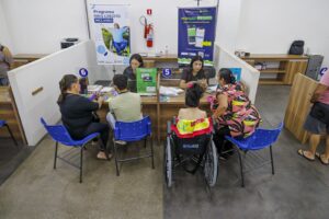 Serviços para pessoas com deficiência nos PACs de Manaus facilitam adesão a programas e benefícios