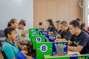 Unidades móveis dos PACs levam serviços para zonas sul e norte de Manaus