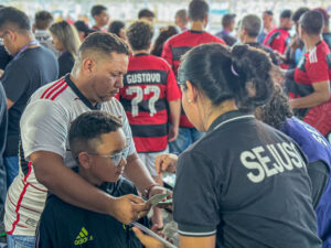 Imagem da notícia - Sejusc realiza ação preventiva em prol de crianças e adolescentes durante jogo do Flamengo e Audax