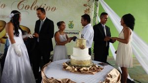 Imagem da notícia - Governo do Amazonas realiza Casamento Coletivo no bairro da Glória, beneficiando 21 casais