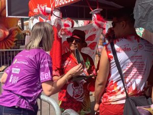 Imagem da notícia - Público recebe orientação sobre importunação e violência sexual durante Festival de Parintins