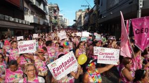 Imagem da notícia - Banda Maria Vem com as Outras leva tema ‘Não é Não, Meu Corpo me Pertence’ para ruas do Centro