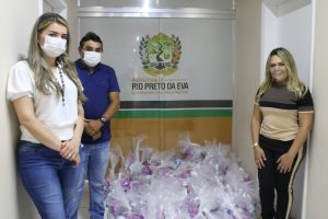 Imagem da notícia - Sejusc entrega 273 kits de higiene a idosos em vulnerabilidade social de Rio Preto da Eva e Itacoatiara
