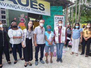 Imagem da notícia - Grupos em risco social dos municípios de Maués e Nhamundá recebem 213 kits de higiene enviados pela Sejusc