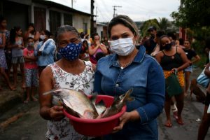 Imagem da notícia - Na Semana Santa, Sejusc doa pescado a públicos em risco social de instituições cadastradas pela pasta