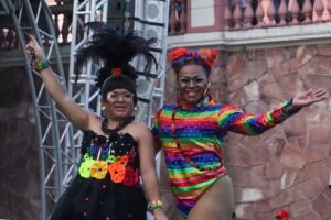Imagem da notícia - Parada do Orgulho LGBTQIA+ reúne mais de 20 mil pessoas em Manaus