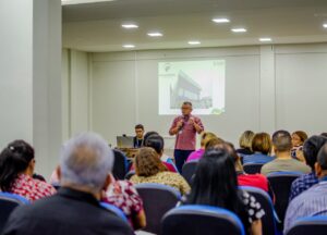 Imagem da notícia - Dia do aposentado: Sejusc realiza palestra informativa para grupos de idosos, psicólogos e assistentes sociais