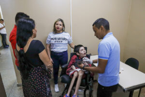 Imagem da notícia - Governo do Amazonas repassa cadeiras de rodas para assistência a PcDs em Parintins