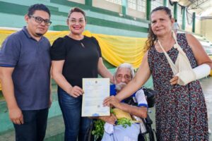 Imagem da notícia - Aos 107 anos, aposentado aproveita Mutirão de Cidadania do Governo do Amazonas para atualizar documentos