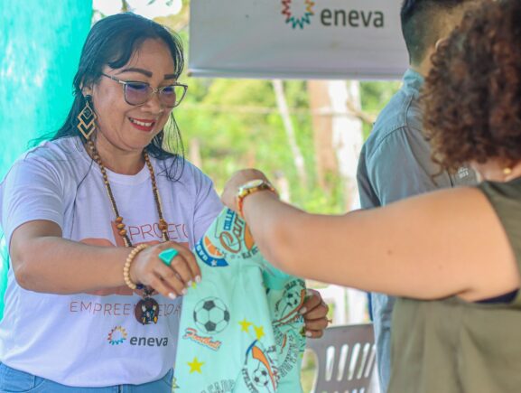 Governo do Amazonas estuda ampliação de políticas para as mulheres de Silves e Itapiranga com a Eneva