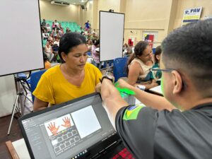 Imagem da notícia - Força-tarefa: Sejusc realiza 1,9 mil atendimentos durante ação de cidadania em Parintins