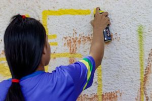 Imagem da notícia - Oficina de grafite em centro socioeducativo desenvolve interesse por arte de adolescentes em conflito com a Lei