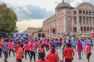 Imagem da notícia - “Arena Rosa e Azul”: Mais de 500 idosos e envelhecentes participaram da ação de saúde e bem-estar