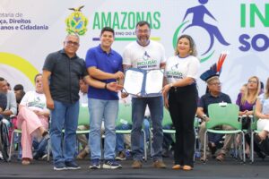 Imagem da notícia - Wilson Lima fortalece políticas de inclusão com a entrega de mil cadeiras de rodas para Pessoas com Deficiência