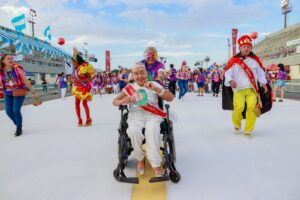 Imagem da notícia - Carnaval na Floresta: desfile de grupos de idosos do Governo do Amazonas abre noite do Grupo Especial, no Sambódromo
