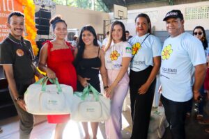Imagem da notícia - Kits de bebês: Governo do Amazonas entrega itens de enxoval a grávidas da calha do rio Madeira