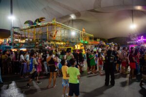 Imagem da notícia - Sejusc leva cerca de 1.500 crianças e adolescentes assistidos por OSCs para parque de diversão