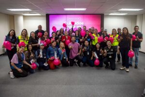 Imagem da notícia - Outubro Rosa: Sejusc leva ação sobre direitos da mulher para colaboradores da Samsung