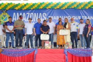 Imagem da notícia - Famílias de Japurá recebem 4,5 toneladas de alimentos e 100 kits bebê