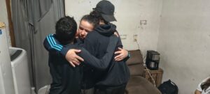 Imagem da notícia - Reencontro familiar: Sejusc acompanha adolescentes em retorno para cidade de origem