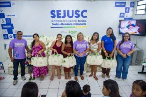 Imagem da notícia - Sejusc realiza entrega de kits bebês para gestantes, em Manaus