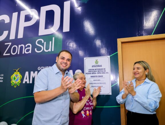 Governador Roberto Cidade inaugura novo posto de atendimento à pessoa idosa em Manaus